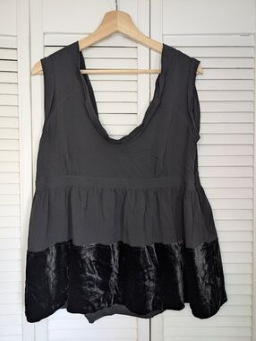 Burberry London Silk & Velvet Tiered Black Pleated Blouse Size 14 NWT